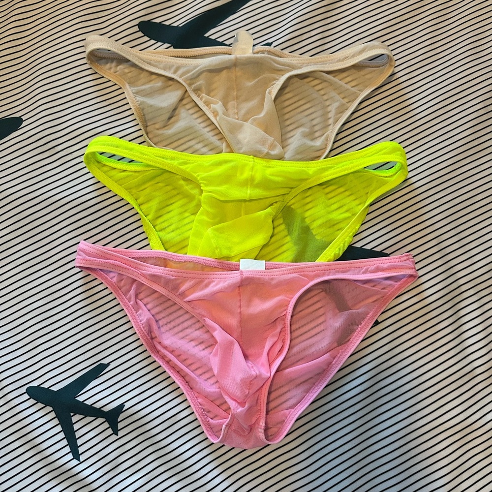 Men’s Mesh see thru bikini brief. USA MEDIUM